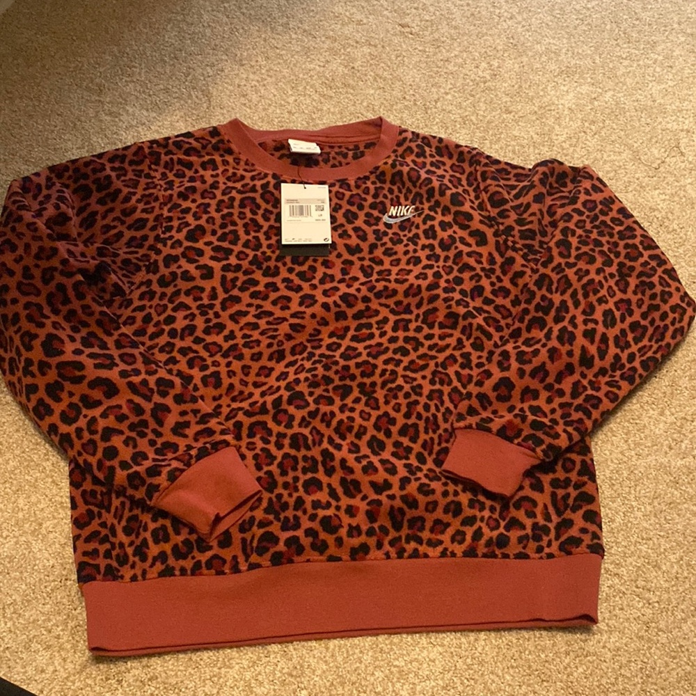 New with tags Nike sweater fleece